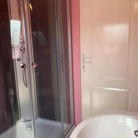 Studio Meuble Dans Une Maison Limay Kültér fotó