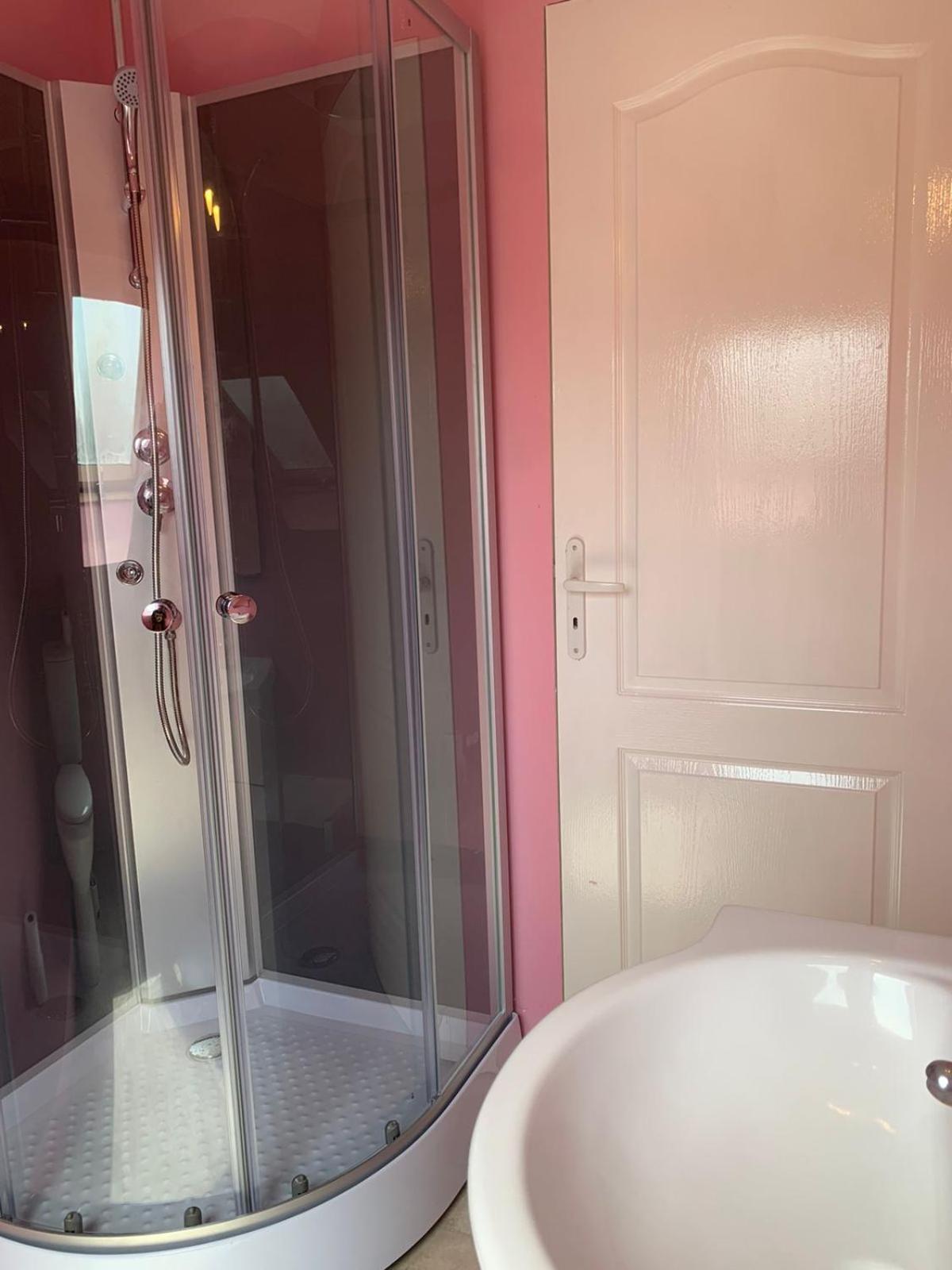 Studio Meuble Dans Une Maison Limay Kültér fotó