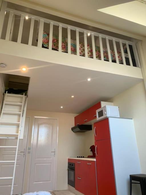 Studio Meuble Dans Une Maison Limay Kültér fotó